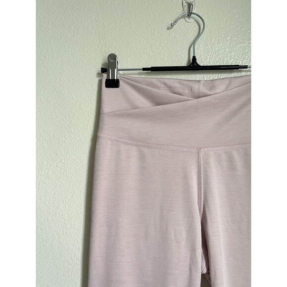 Nike Yoga Women's Wrap 7/8 Tights in Plum Chalk (Light Pink) Size SMALL - Picture 2 of 5